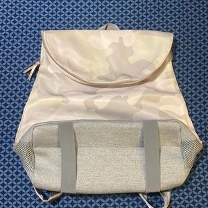 Stella & Dot Crush-It Camo Backpack